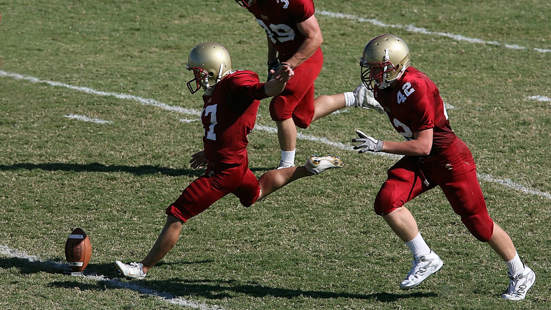 _沙漠极限骑行：脚踏荒野，追逐速度_，沙漠公路骑行攻略